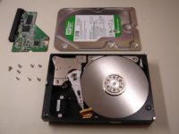 Почему шумит жесткий диск компьютера?