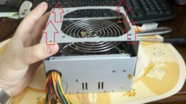 Как снять плату вентилятора блока питания компьютера?