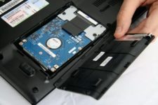 Что находится на жестком диске ноутбука?